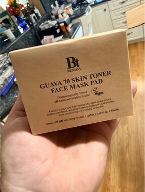 Benton Guava 70 Skin Toner Face Mask Pad 120ml / 7.10 fl. oz. 70 Pads